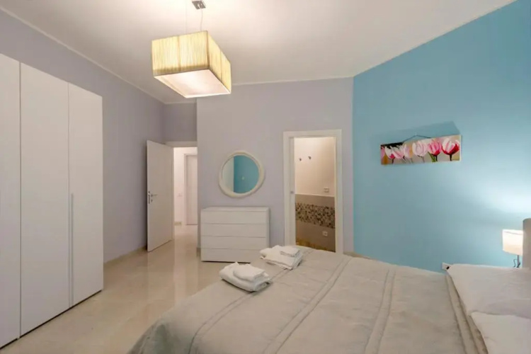 Casa Bella - 3 Baths - Walk to Ortigia