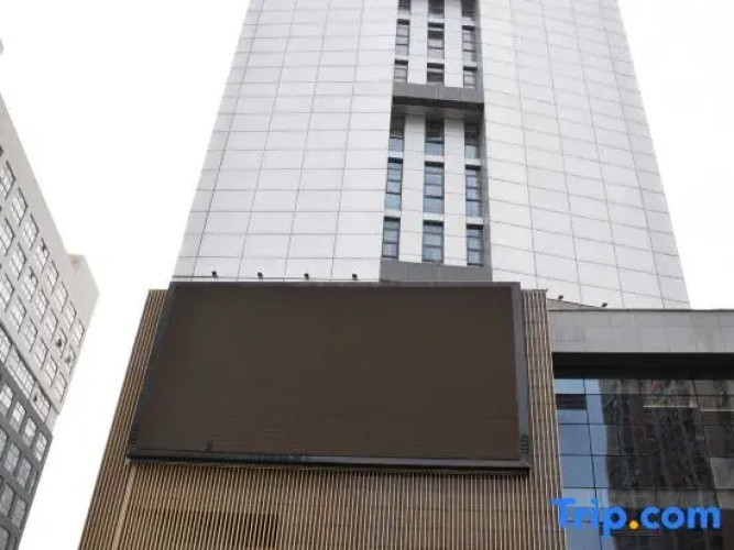 Longshun Hotel
