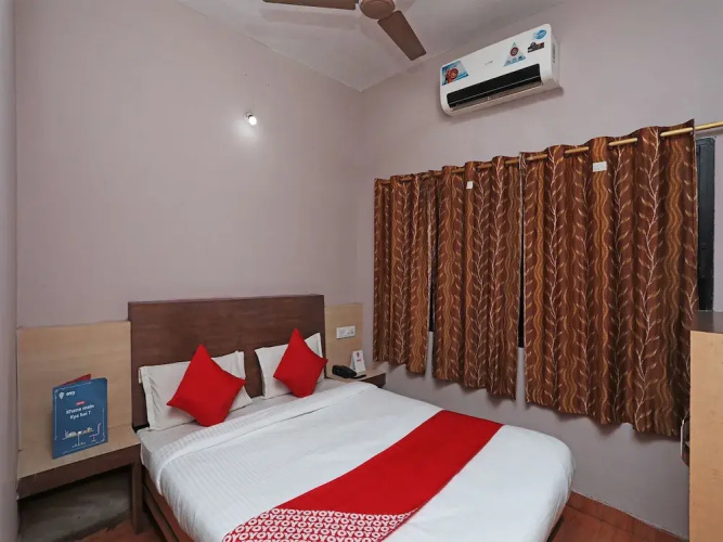 OYO 6274 Hotel Janaki Residency