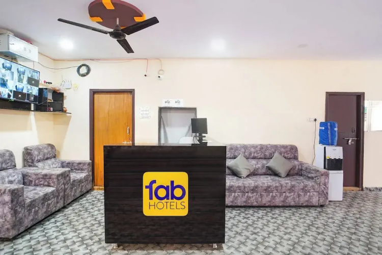 Fabhotel Sbr