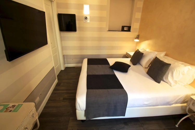 Economy room