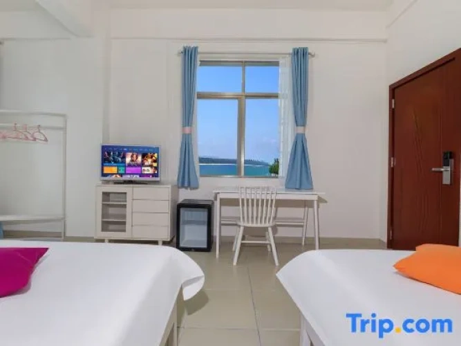 Standard Twin room with sea view