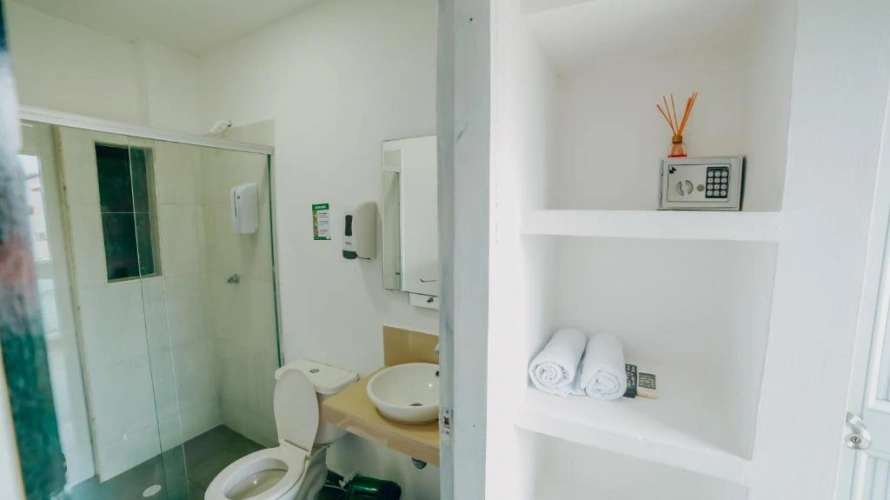 Standard Triple room