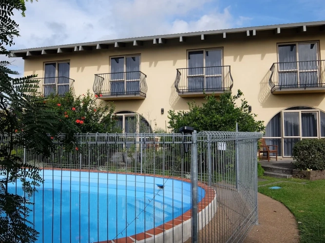 Comfort Twin room with pool view
