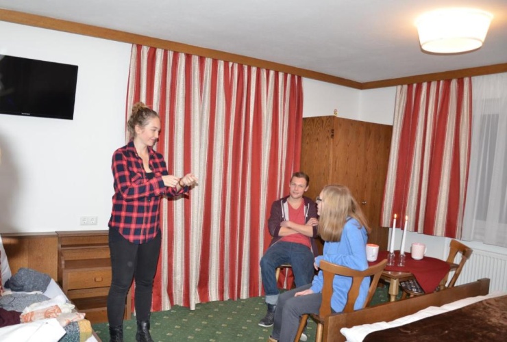Standard Triple room