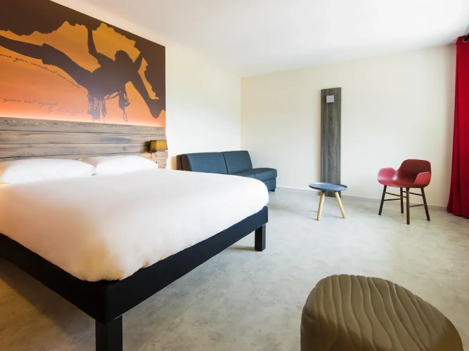 Standard Double Suite
