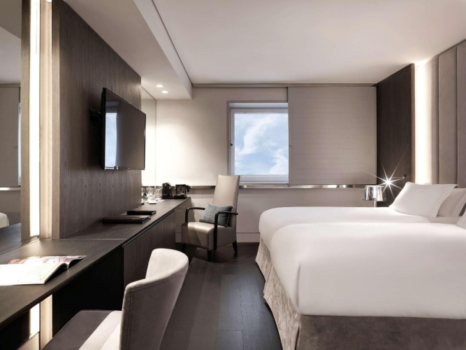 Luxury Twin Club room