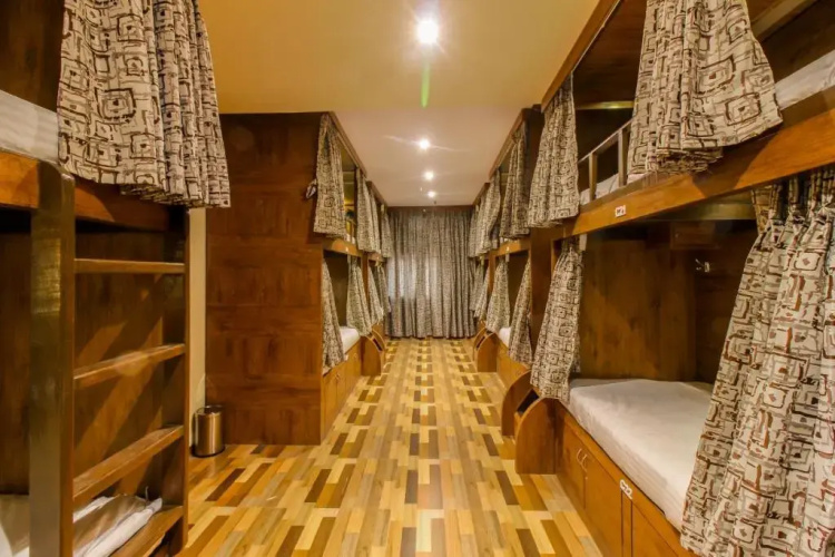 Blossom Dormitory - Hostel