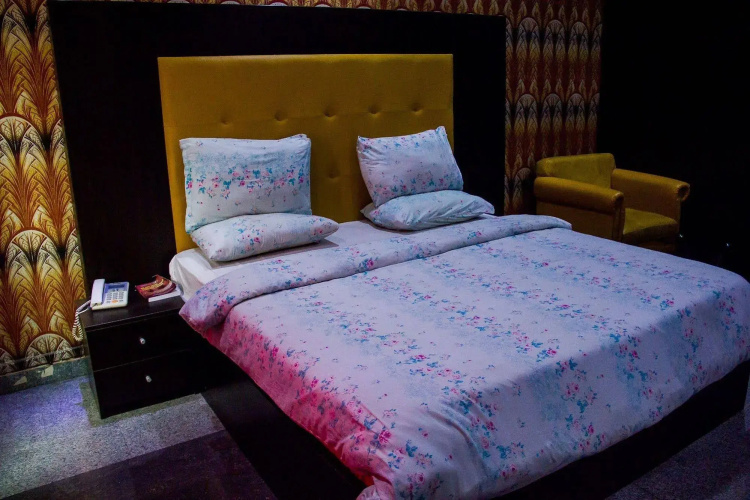 Paris Suites