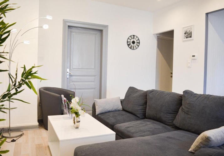 2 Bedrooms Apartment
