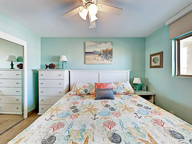 Gulf Unit 400 - 1 Br Condo