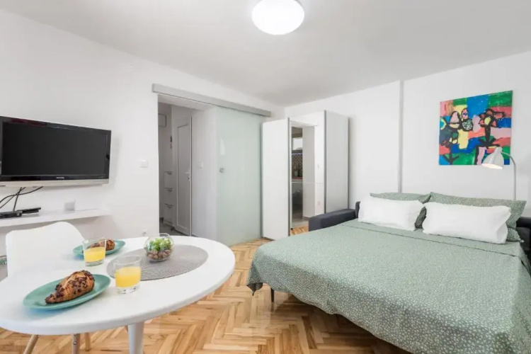Studio apartman Rozi