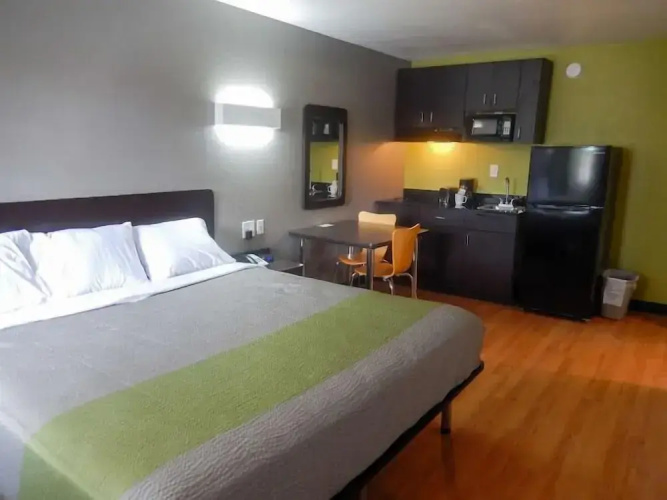 Stay Inn & Suites