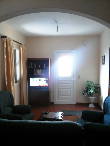 2 Bedrooms Cottage