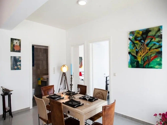 3 Bedrooms Villa