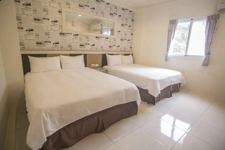 Classic Quadruple room