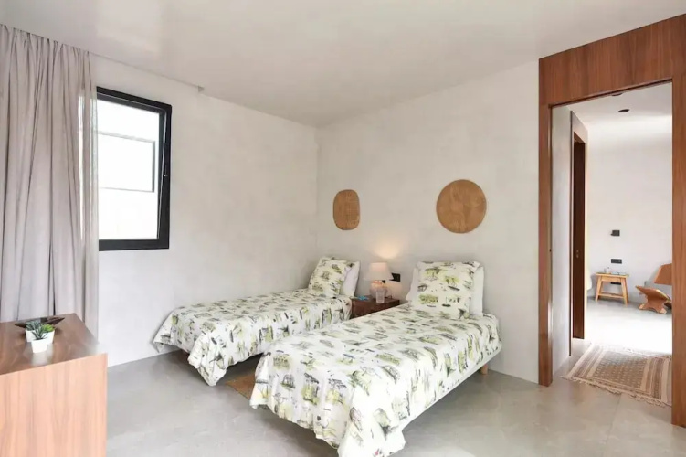 Pleasant Holiday Home Near Beach