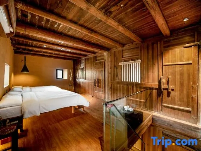 Luxury Quadruple Family Duplex Apartment with balcony