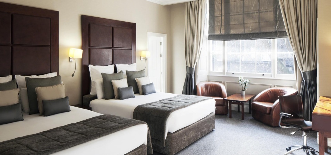 Triple room