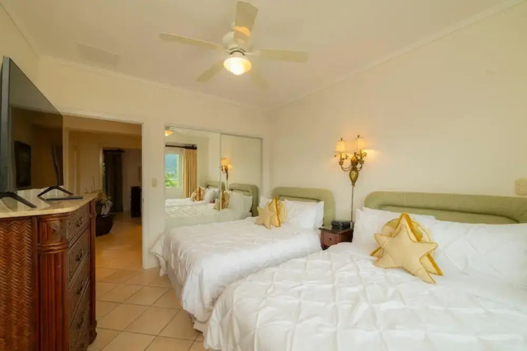 Del Mar 4G - 3 bdr 2 Bath