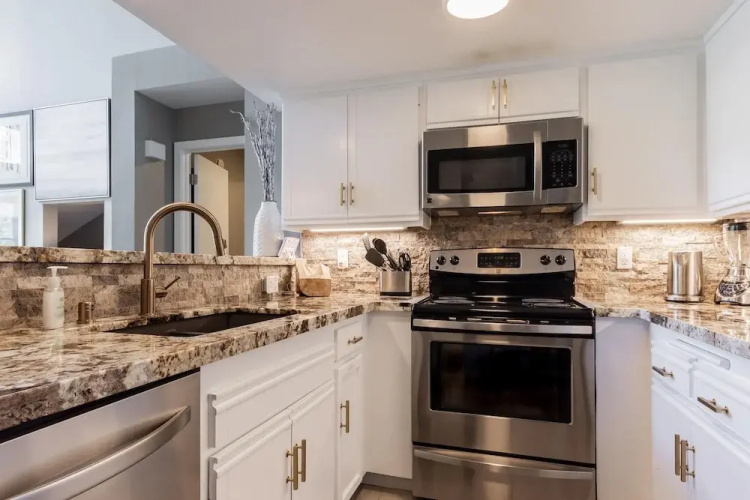 SnowCreek 909 Phase 5 - Two Bedroom Condo