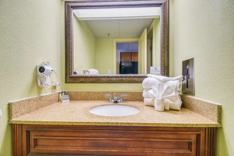 Oceanfront Resort Condo w/ Views in Myrtle Beach!