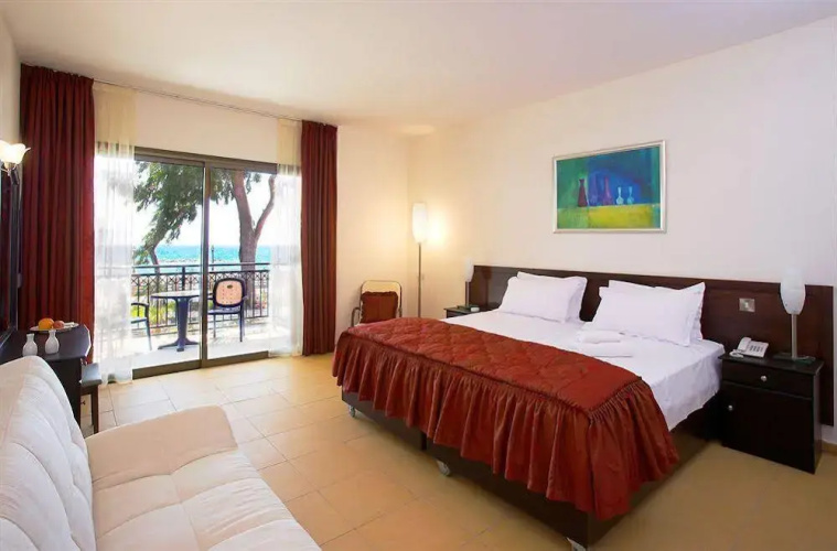 Aquarius Beach Hotel
