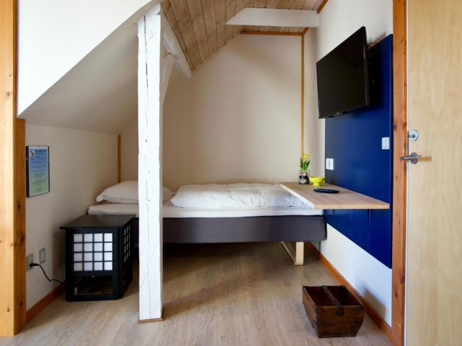 Standard Twin room with balcony
