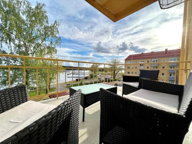 Deluxe Double room with balcony and with lake view