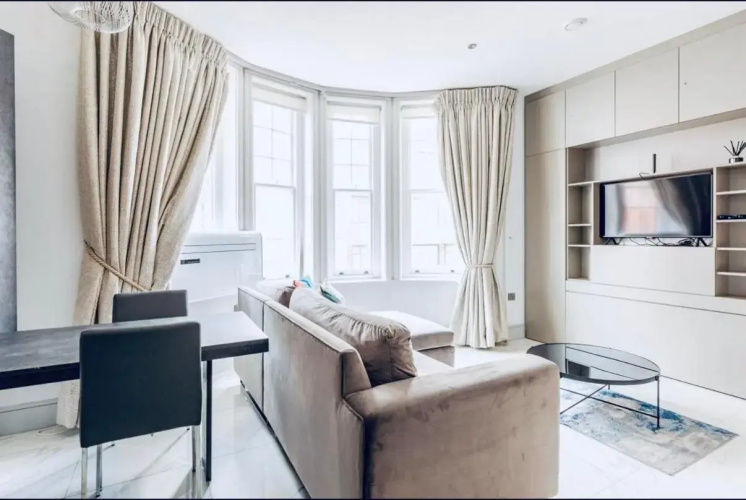 Fabrick Square Luxury City Centre Apartment