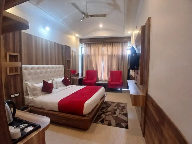 Hotel Grand Hill