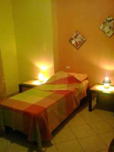 Standard Twin room with garden view