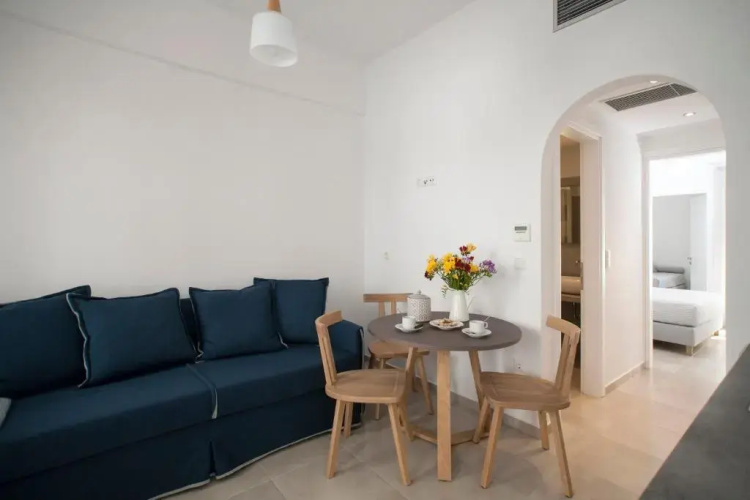 Aelia Apartments