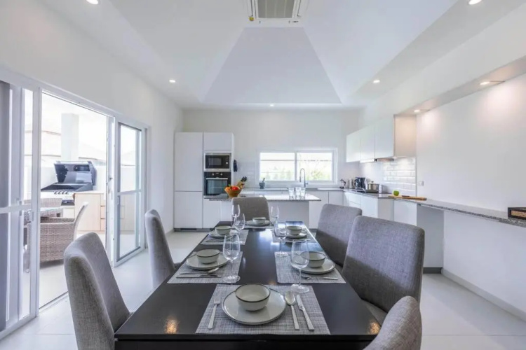 Private 3 Bedroom Pool Villa! (MS22)