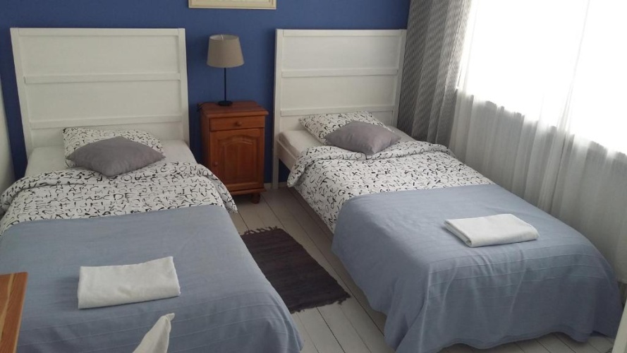 3 Bedrooms Apartment