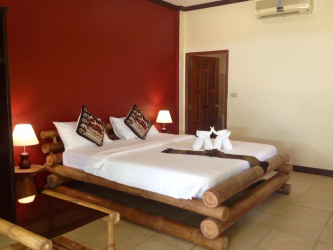 Standard Double room with pool view