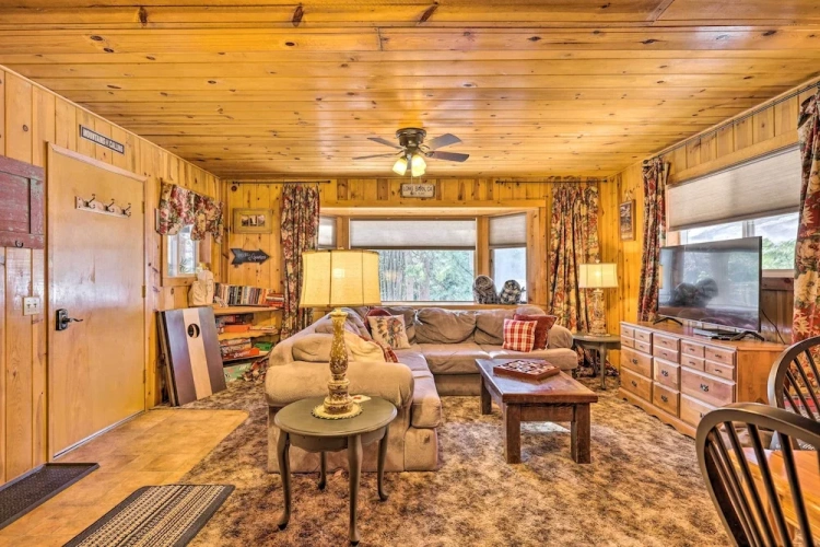 3 Bedrooms Cottage