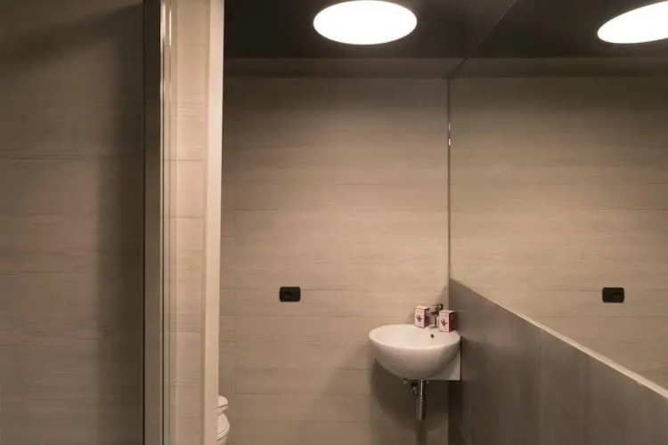 Altido Black Apartment