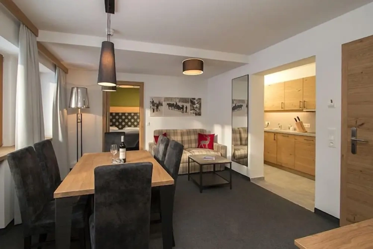 2 Bedrooms Deluxe Apartment with balcony and with mountain view