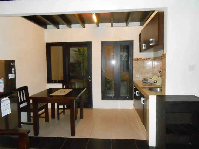 Studio with balcony and with garden view