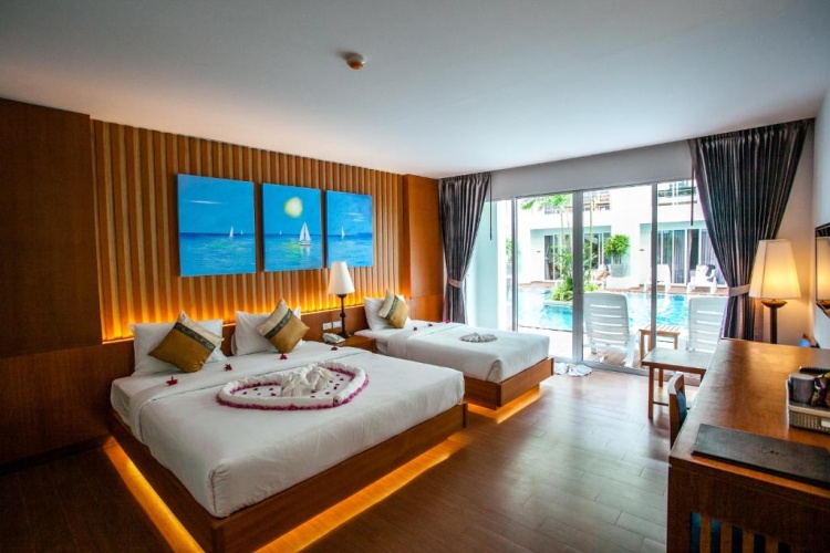Deluxe Triple room