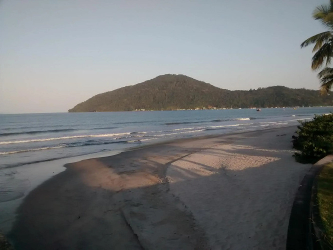 Ubatuba Surf Suites