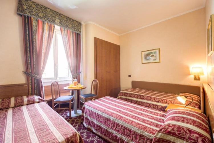 Standard Quadruple room