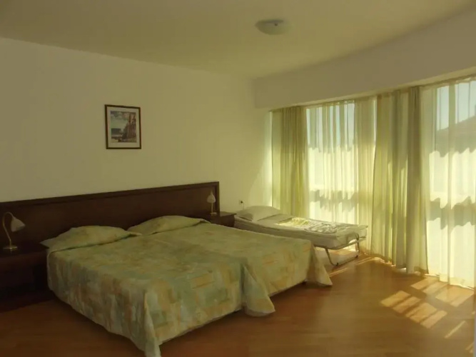 Hotel Zebra