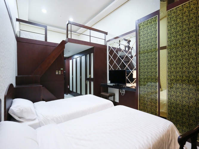 Deluxe Triple room