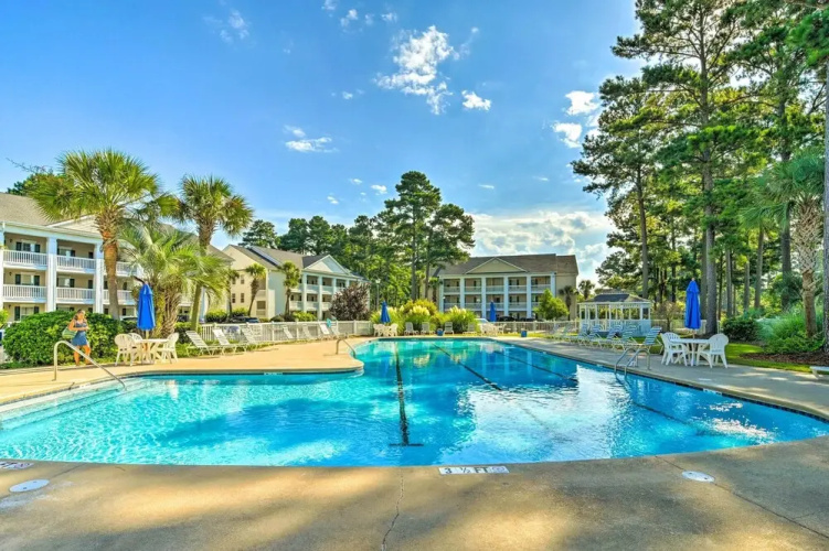 Pool, Patio & Golf Course Views: Myrtle Beach Gem