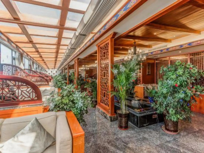 Tibet Hongyan  Hotel