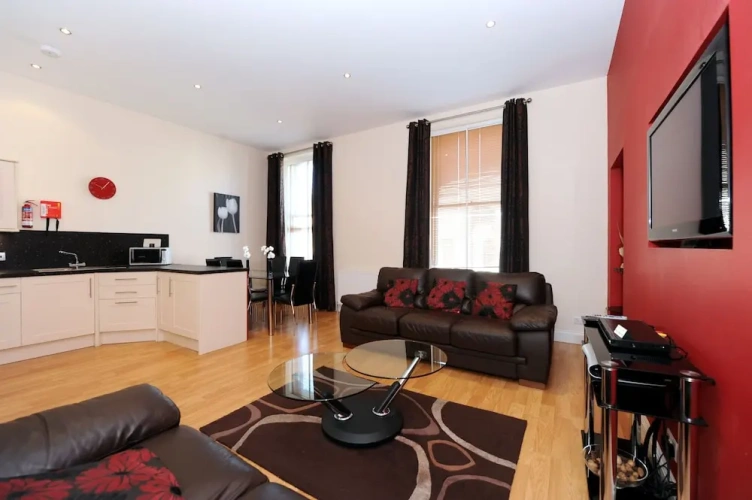 1 Bedroom Apartment