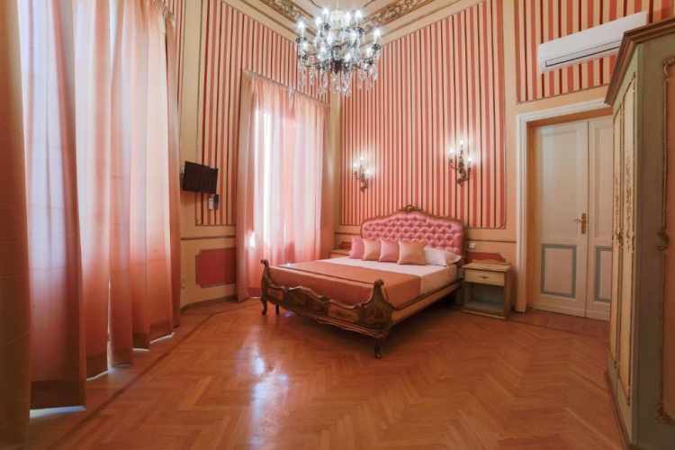 Luxury Quadruple room