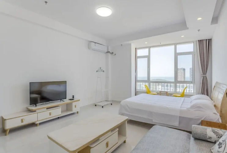 1 Bedroom Standard Family room with ocean view